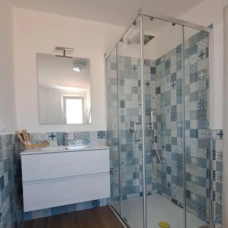 L'angolo Sul Mare Apartment *